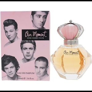 Our Moment Eau De Perfum Spray